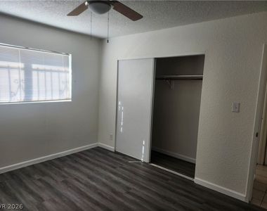 2700 Basswood Avenue - Photo Thumbnail 14