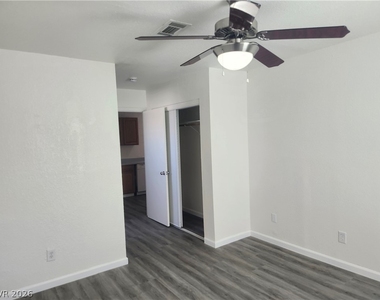2700 Basswood Avenue - Photo Thumbnail 10