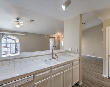 3637 Ian Thomas Street - Photo Thumbnail 5