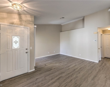 3637 Ian Thomas Street - Photo Thumbnail 2