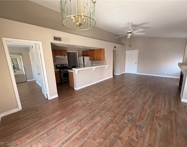 7570 W Flamingo Road - Photo Thumbnail 2