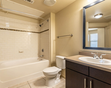 1111 S Main St - Photo Thumbnail 15