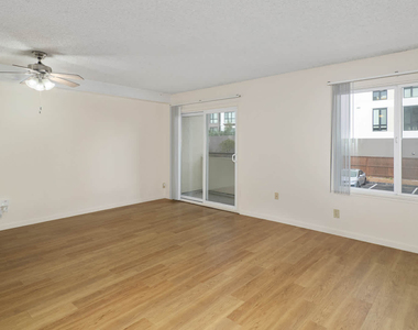1080 Carolan Avenue - Photo Thumbnail 31