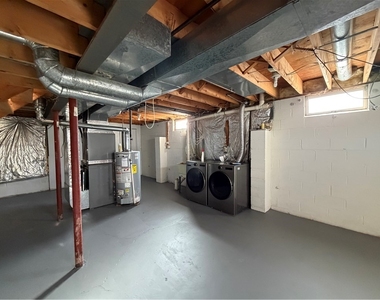 598 Bram Hall Drive - Photo Thumbnail 18