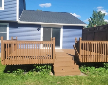 598 Bram Hall Drive - Photo Thumbnail 25