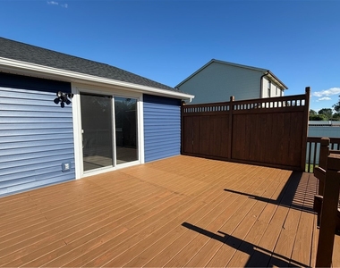 598 Bram Hall Drive - Photo Thumbnail 24