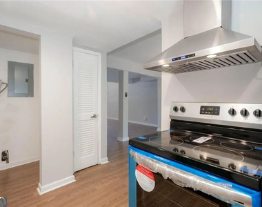 1150 Rankin Street - Photo Thumbnail 14