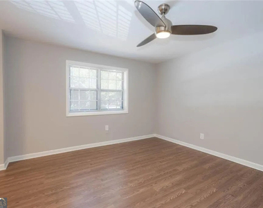 1150 Rankin Street - Photo Thumbnail 8