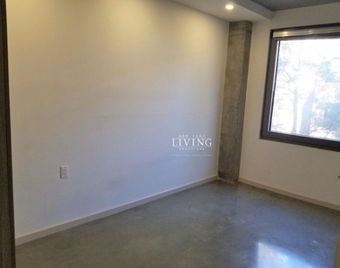 577 West 161st Street - Photo Thumbnail 4