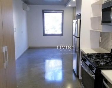 577 West 161st Street - Photo Thumbnail 2