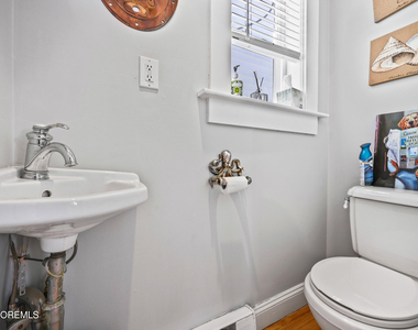214 Brinley Avenue - Photo Thumbnail 9