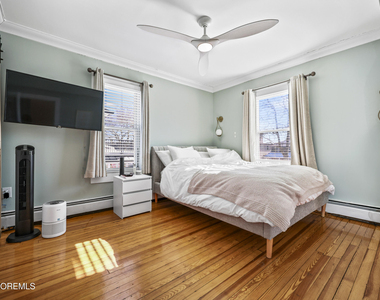 214 Brinley Avenue - Photo Thumbnail 10