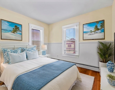 214 Brinley Avenue - Photo Thumbnail 13