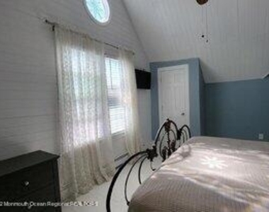211 Arnold Avenue - Photo Thumbnail 21