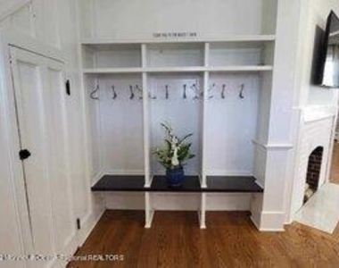 211 Arnold Avenue - Photo Thumbnail 7