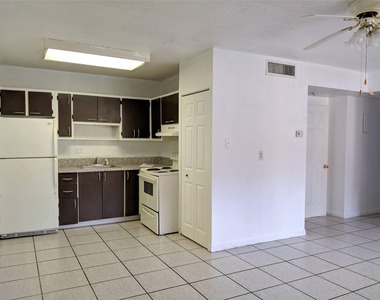 5050 Sw 40th Avenue - Photo Thumbnail 1