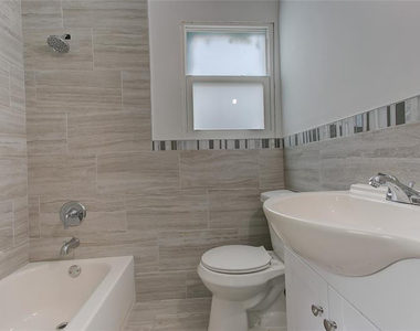 1833 Taylor Street - Photo Thumbnail 7