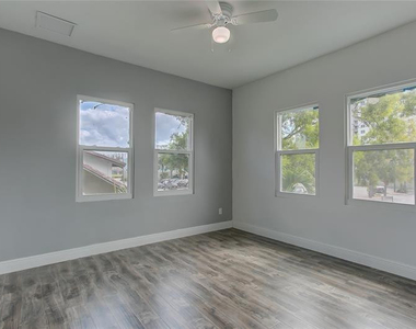 1833 Taylor Street - Photo Thumbnail 1