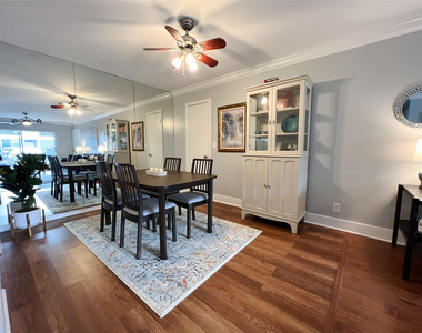 6239 Bay Club Drive - Photo Thumbnail 5