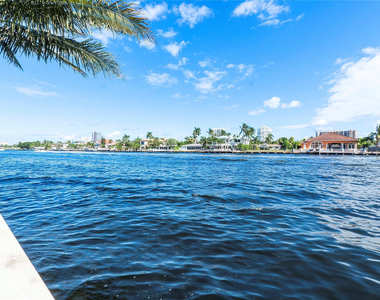 6239 Bay Club Drive - Photo Thumbnail 29
