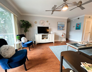 6239 Bay Club Drive - Photo Thumbnail 7