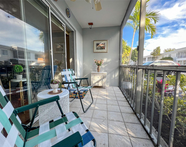 6239 Bay Club Drive - Photo Thumbnail 17