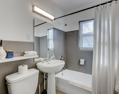 1005 Ne 17th Court - Photo Thumbnail 15