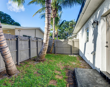 1005 Ne 17th Court - Photo Thumbnail 20