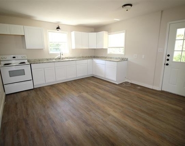 510 Bradburn Road - Photo Thumbnail 3