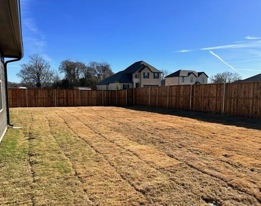 509 Brook View Drive - Photo Thumbnail 8