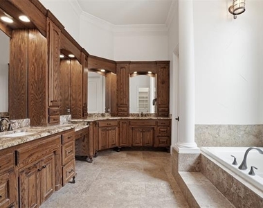 3417 Madison Court - Photo Thumbnail 13