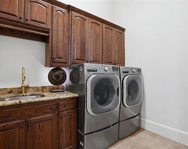 3417 Madison Court - Photo Thumbnail 11