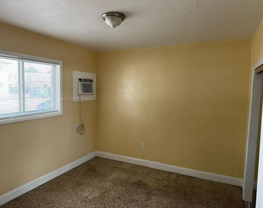 1301 Sharazad Boulevard - Photo Thumbnail 8