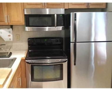 9301 Lime Bay Boulevard - Photo Thumbnail 4