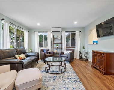 161 Se 5th Court - Photo Thumbnail 19