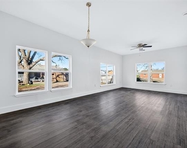 710 E Lamar Street - Photo Thumbnail 19