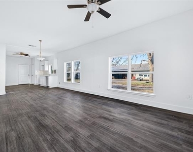 710 E Lamar Street - Photo Thumbnail 18