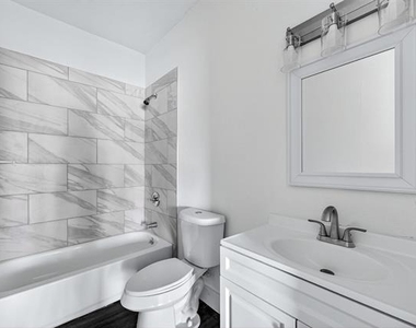 710 E Lamar Street - Photo Thumbnail 10