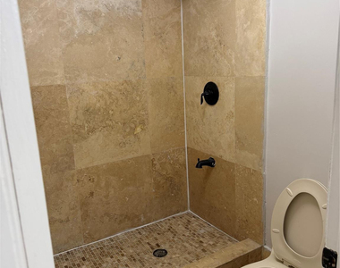 8601 Nw 34th Place - Photo Thumbnail 11