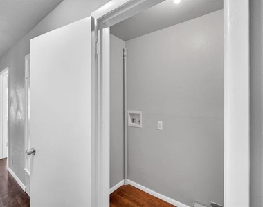 413 Shaw Street - Photo Thumbnail 2