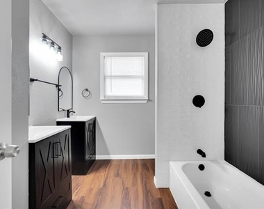 413 Shaw Street - Photo Thumbnail 11