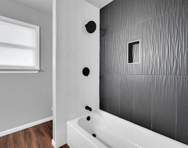 413 Shaw Street - Photo Thumbnail 10