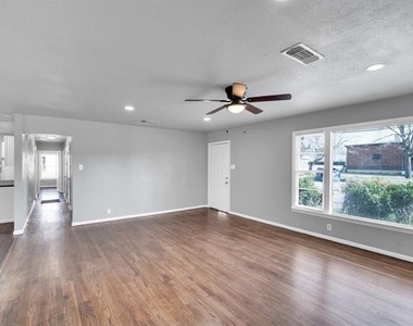413 Shaw Street - Photo Thumbnail 7