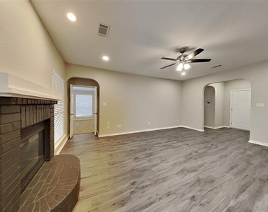 845 Royal Oak Lane - Photo Thumbnail 1