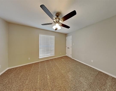845 Royal Oak Lane - Photo Thumbnail 14