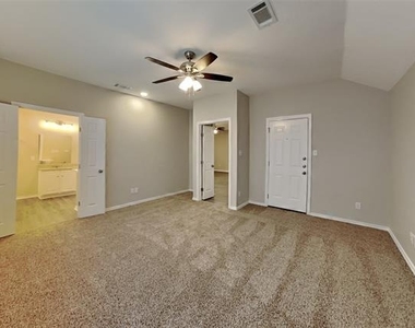 845 Royal Oak Lane - Photo Thumbnail 7