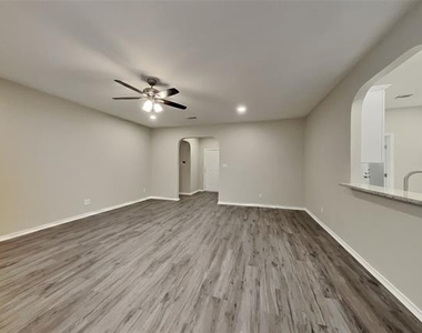 845 Royal Oak Lane - Photo Thumbnail 2