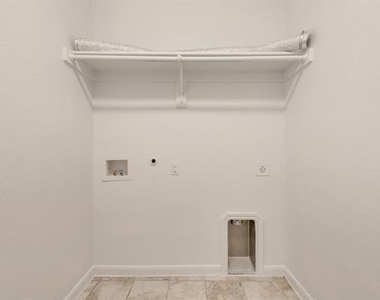 9245 Switchgrass Lane - Photo Thumbnail 11