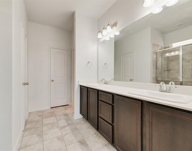 9245 Switchgrass Lane - Photo Thumbnail 14