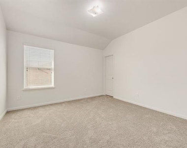 9245 Switchgrass Lane - Photo Thumbnail 19